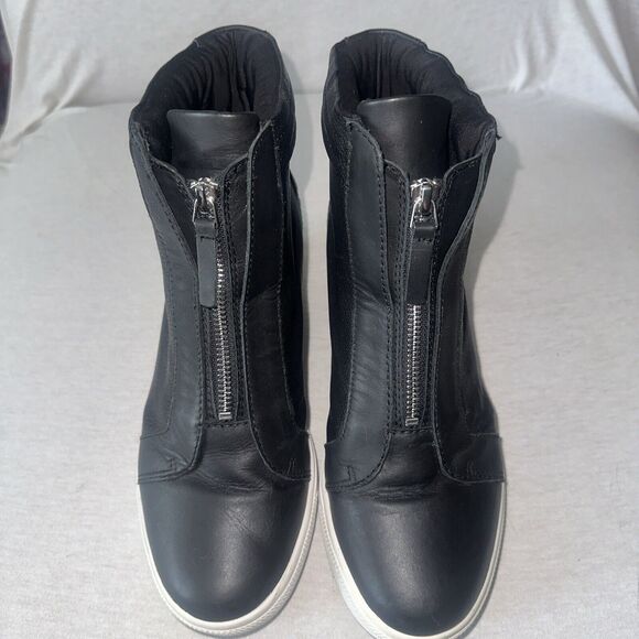 DKNY WOMENS Connie Black Leather Zip Up Slip On Wedge Size 10 EUC - Picture 6 of 8